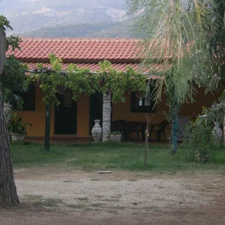 Eleni Develiki 게스트하우스