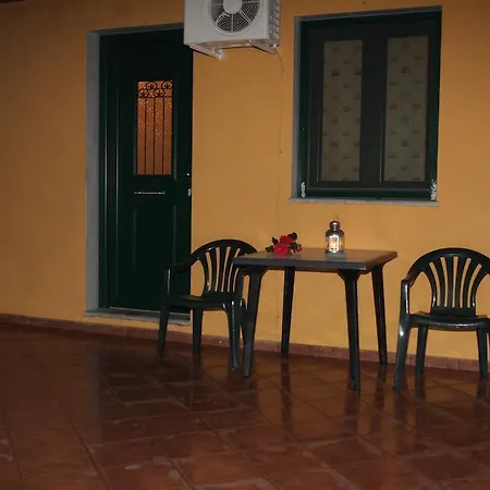 Eleni Develiki 이에리소스